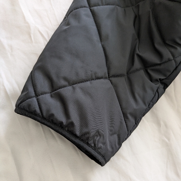 Women's Black Quilted Jacket - Picture 9 of 9